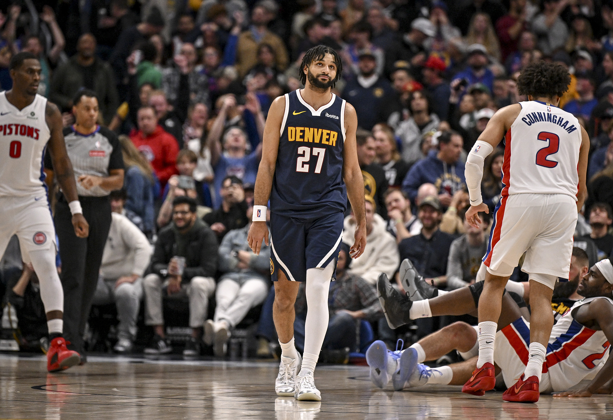 在线炸金花网页版-穆雷失扳平罚球坎宁安22+11 掘金憾负活塞